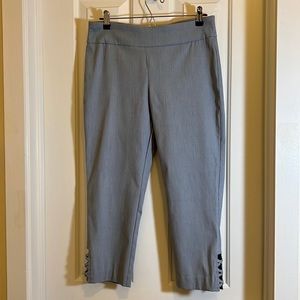 NWOT Van Heusen Super Stretch Pull On Capri Pants